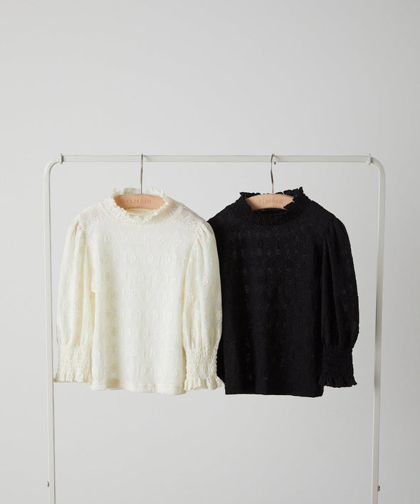 フラワーレースシャーリングカラープルオーバー