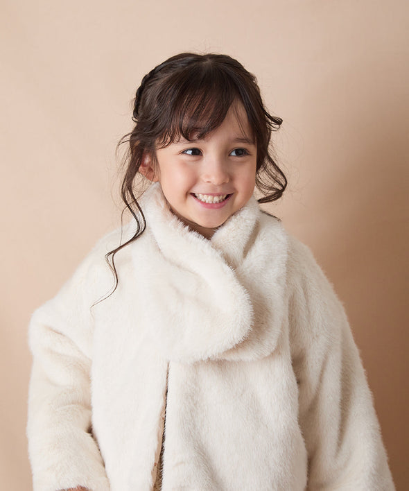 ティペット付きフェイクファーコート