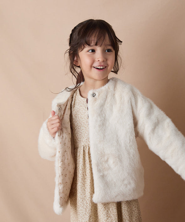 ティペット付きフェイクファーコート