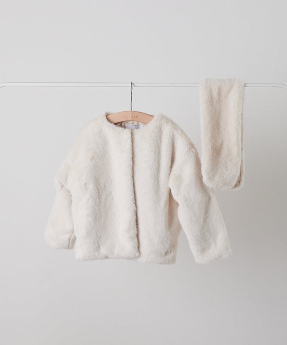 ティペット付きフェイクファーコート