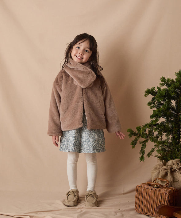 ティペット付きフェイクファーコート