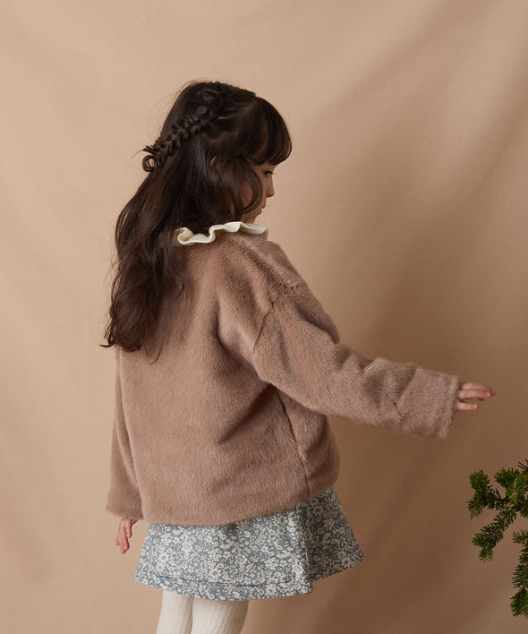 ティペット付きフェイクファーコート