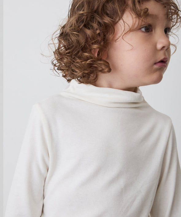 シームレスハイネックプルオーバー（MOMとお揃い）