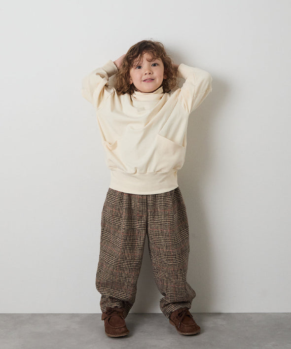 チェック柄テーパードパンツ