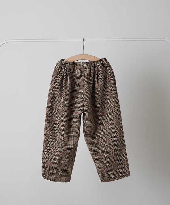 チェック柄テーパードパンツ